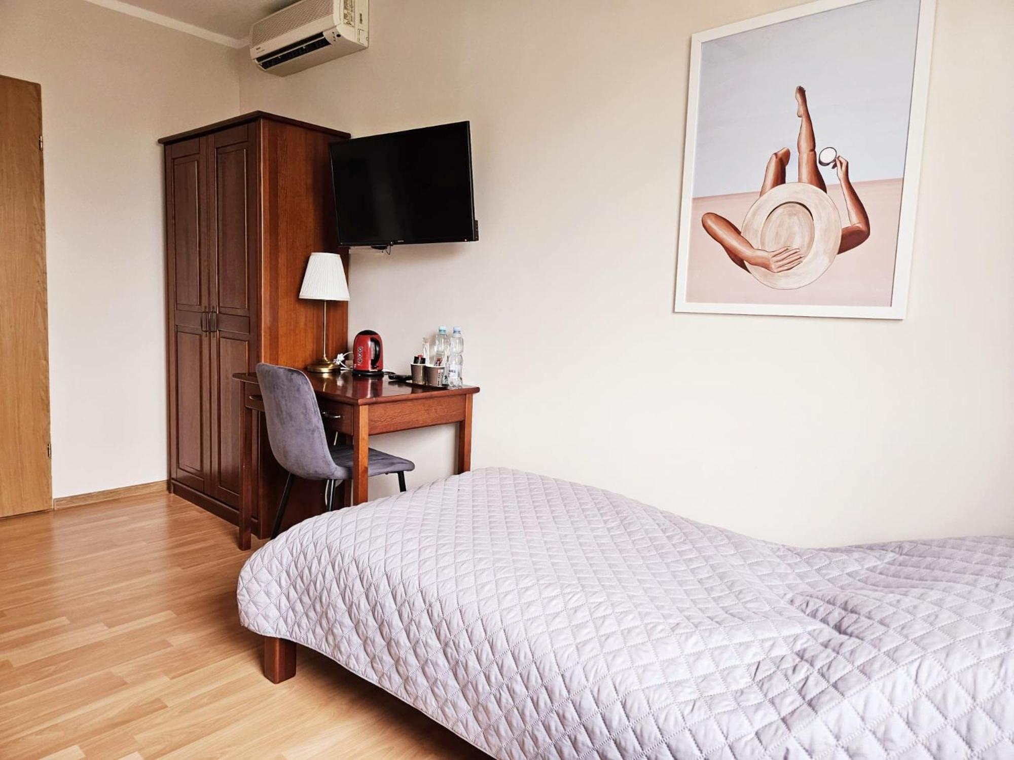 Restauracja Hotel Przystan ลูบลิน ภายนอก รูปภาพ