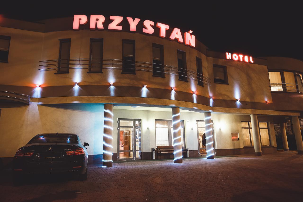Restauracja Hotel Przystan ลูบลิน ภายนอก รูปภาพ
